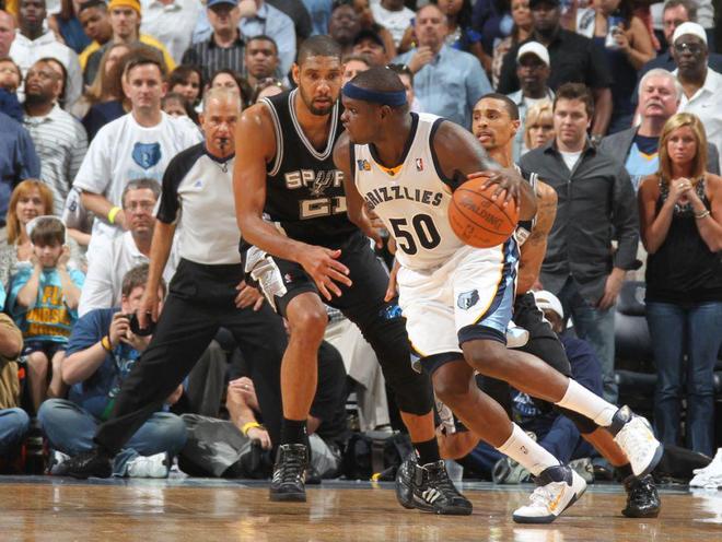 当鱼腩咬碎巨舰,NBA黑八奇迹的混沌与荣光 当鱼腩咬碎巨舰,NBA黑八奇迹的混沌与荣光