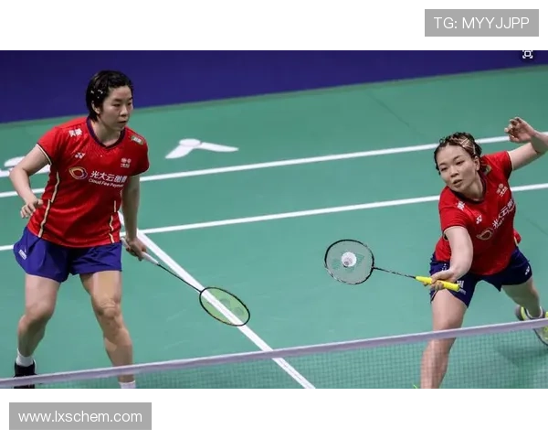 成都与重庆羽毛球队赛后复盘团队协作的精彩瞬间与经验分享