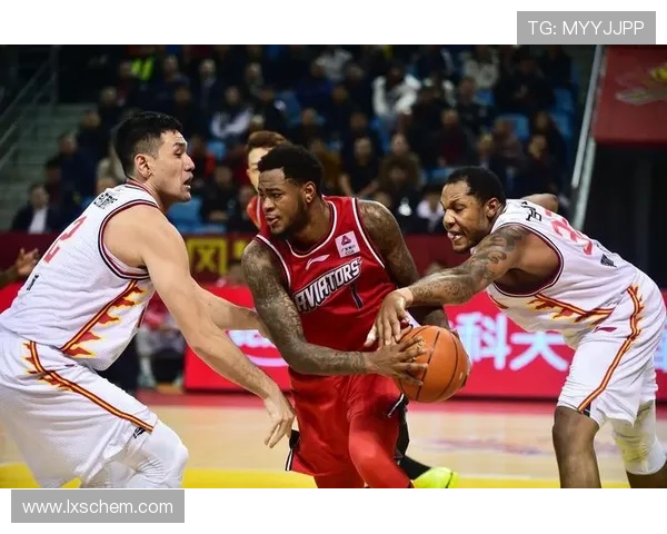 赛后分析：深圳篮球队与西安篮球队的速度对决全景回顾