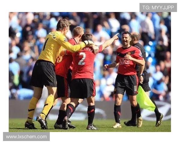 巴西足球明星欢聚一堂的精彩瞬间与背后的故事分享