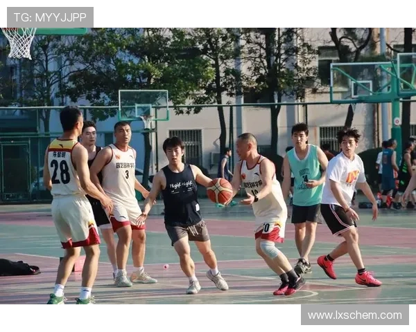 广州篮球队默契配合探讨如何提升团队协作与比赛表现