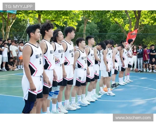 成都篮球队在全国耐力排行榜中荣获第十名展现出强大实力与团队精神